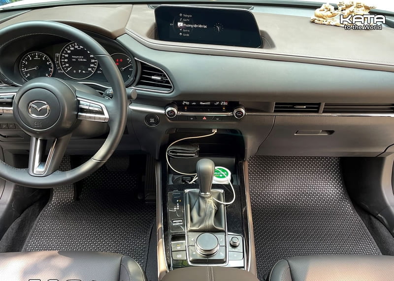 Thảm lót sàn ô tô Mazda CX-30 2024 màu đen hàng ghế đầu