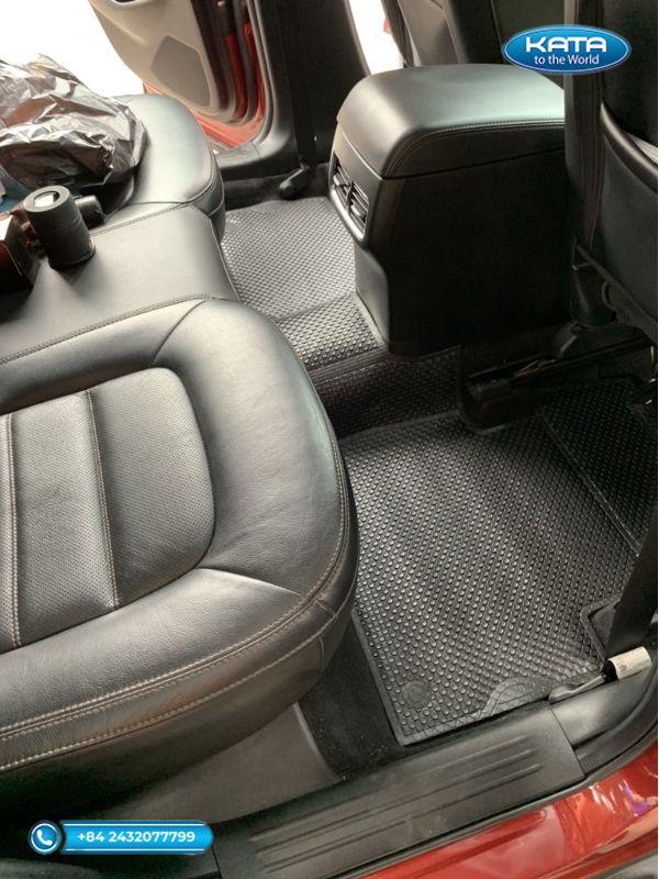 Thảm lót sàn ô tô Mazda CX-5 màu đen ghế hàng 2